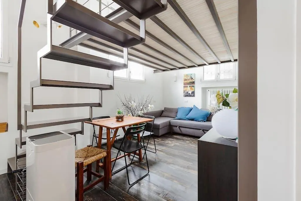 Navigli Luxury Loft - Apartment In Milano  ميلان